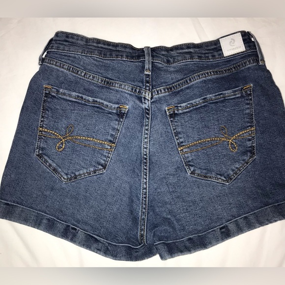 Levi’s Denizen from Mid Rise Shorts Size 7 W 28 - Picture 9 of 9